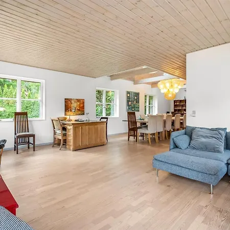 Guthbrand - 800m From The Sea By Interhome *